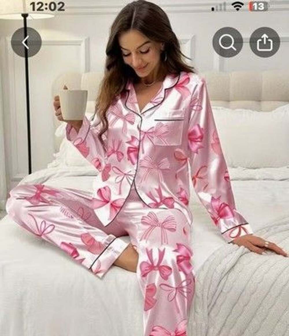 Women’s bow pajama set Medium Nwt pink w/collar button down